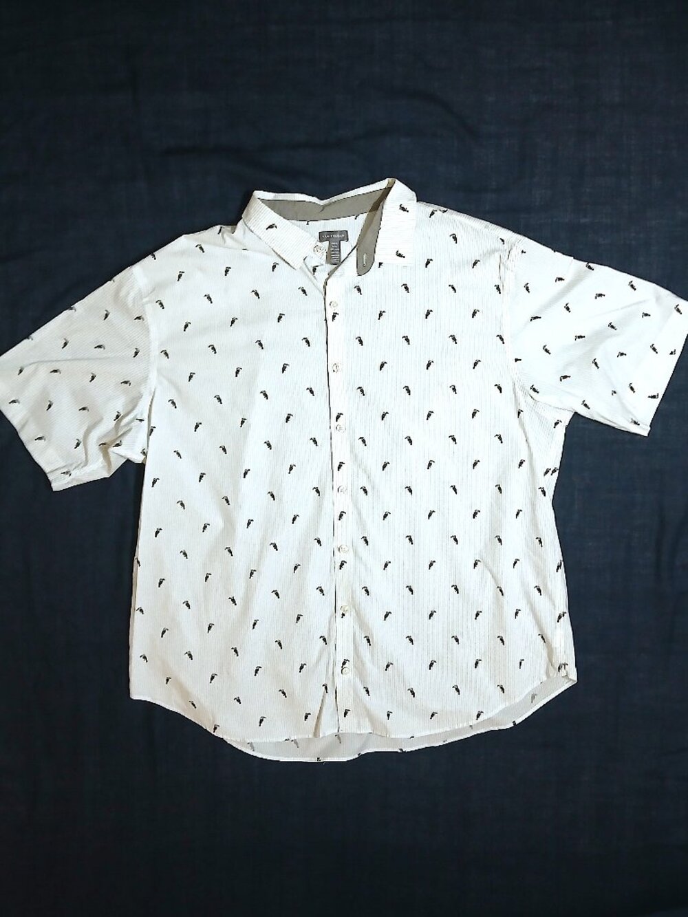 Van Heusen Men’s 2XLT Toucan Print Short Sleeve Shirt